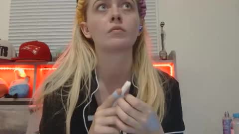 Hailey and d online show from January 10, 2026, 12:23 am