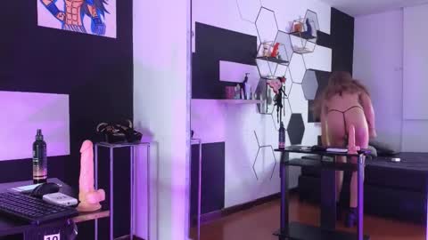 Snapshot of haileycat_ chatting on December 16, 2025, 1:32 am haileycat_ online show from December 16, 2025, 1:32 am