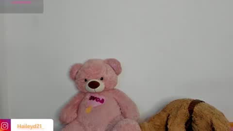 Hailey online show from February 16, 2026, 10:39 pm