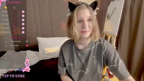 Hailey online show from March 1, 2025, 9:18 am