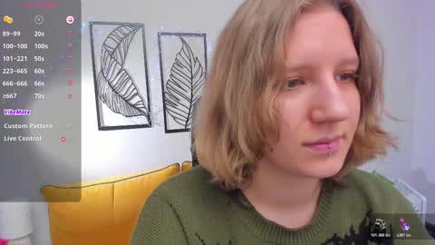 Snapshot of haileyfoxy chatting on December 21, 2025, 9:27 am Hailey online show from December 21, 2025, 9:27 am