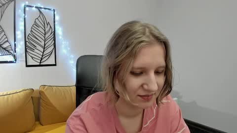 Snapshot of haileyfoxy chatting on February 25, 2026, 12:15 pm Hailey online show from February 25, 2026, 12:15 pm