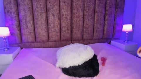 Snapshot of haileymiller1 chatting on December 4, 2024, 7:17 am Haileymiler online show from December 4, 2024, 7:17 am