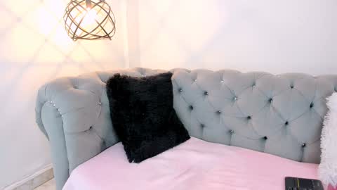 Snapshot of haileymiller1 chatting on December 20, 2024, 4:42 am Haileymiler online show from December 20, 2024, 4:42 am