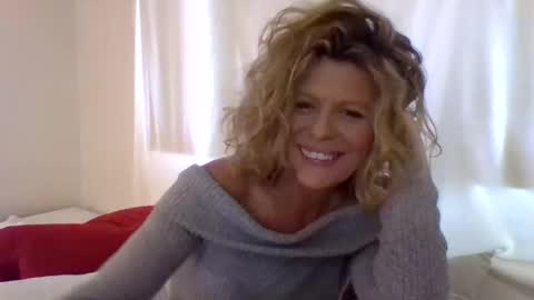 Hailey online show from December 28, 2024, 11:16 pm