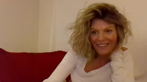 Hailey online show from March 12, 2025, 2:41 am