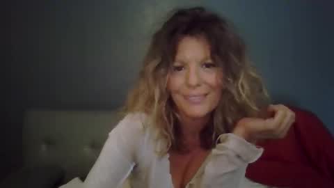 Hailey online show from September 19, 2025, 7:58 pm