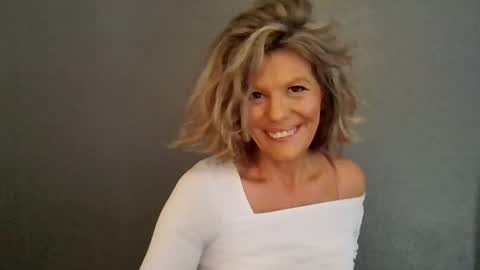 Hailey online show from February 28, 2026, 6:20 pm