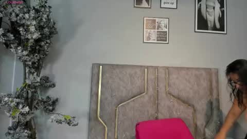 haileystonei online show from January 10, 2026, 11:12 am