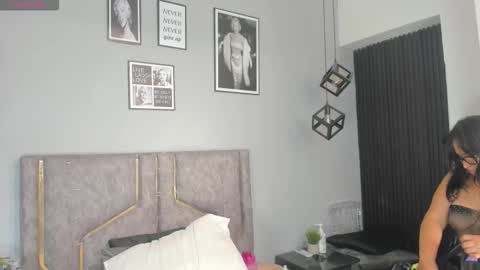 haileystonei online show from January 15, 2026, 11:04 am