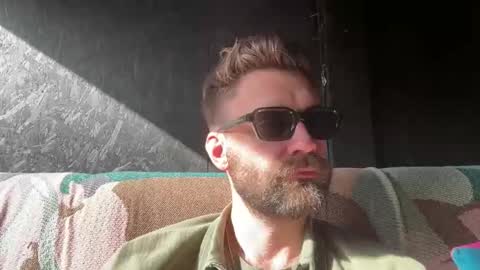 hairy_andhung69 online show from June 5, 2026, 4:24 pm