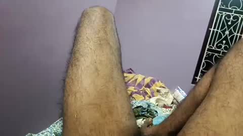 Snapshot of hairy_men01 chatting on January 15, 2026, 12:04 am hairy_men01 online show from January 15, 2026, 12:04 am