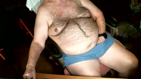 hairybear813 online show from March 24, 2026, 3:33 am