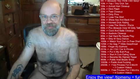 HairyDaddyBear69 online show from January 17, 2025, 2:18 pm