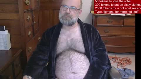 Snapshot of hairydaddybear69 chatting on May 24, 2026, 12:10 pm HairyDaddyBear69 online show from May 24, 2026, 12:10 pm