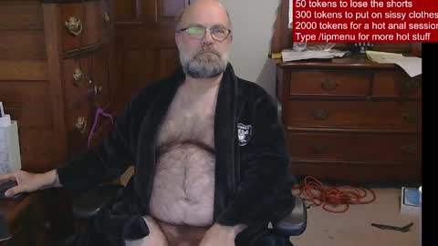 Snapshot of hairydaddybear69 chatting on June 3, 2026, 11:35 am HairyDaddyBear69 online show from June 3, 2026, 11:35 am
