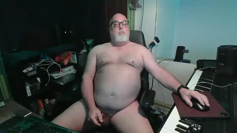 hairynudist1967 online show from January 18, 2025, 3:38 pm