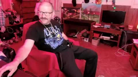 Snapshot of hairyoldperv chatting on July 20, 2026, 5:00 am Justin online show from July 20, 2026, 5:00 am