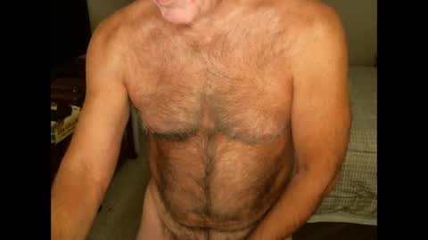 Snapshot of hairypecsguy chatting on October 8, 2025, 7:17 am Hairy pecs online show from October 8, 2025, 7:17 am