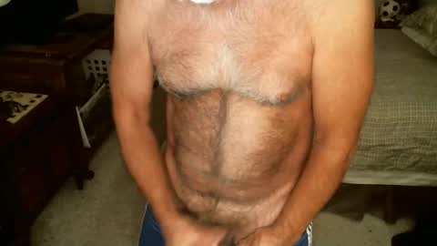 Hairy pecs online show from April 15, 2026, 7:37 am