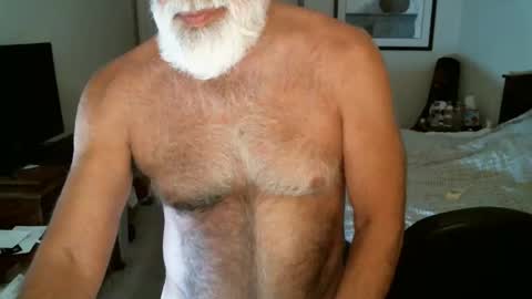 Snapshot of hairypecsguy chatting on June 3, 2026, 7:22 am Hairy pecs online show from June 3, 2026, 7:22 am