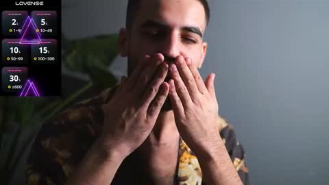 HairyRobXxX online show from October 2, 2025, 3:41 pm