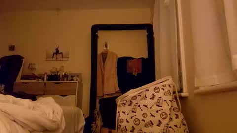 hakfin666 online show from October 3, 2025, 4:42 am