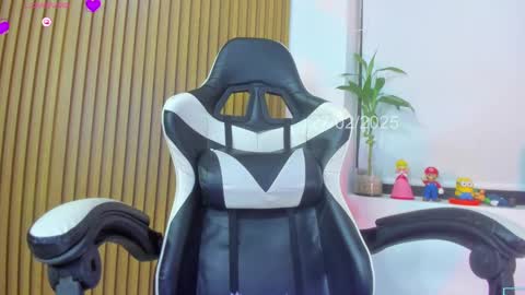 Snapshot of hall_anahiis chatting on February 28, 2025, 1:05 am Anahis online show from February 28, 2025, 1:05 am