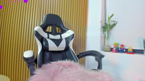 Snapshot of hall_anahiis chatting on March 3, 2025, 12:37 am Anahis online show from March 3, 2025, 12:37 am