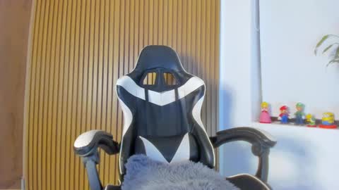 Snapshot of hall_anahiis chatting on September 18, 2025, 3:08 am Anahis online show from September 18, 2025, 3:08 am