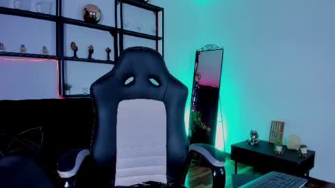 Snapshot of halley_ravenn chatting on June 23, 2026, 8:07 pm halley_ravenn online show from June 23, 2026, 8:07 pm