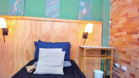 Halley Lorens online show from April 7, 2026, 5:13 pm