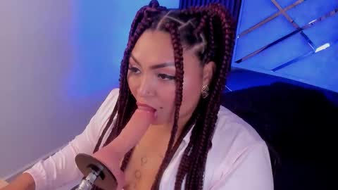 Halleyrosse online show from November 21, 2025, 4:11 am