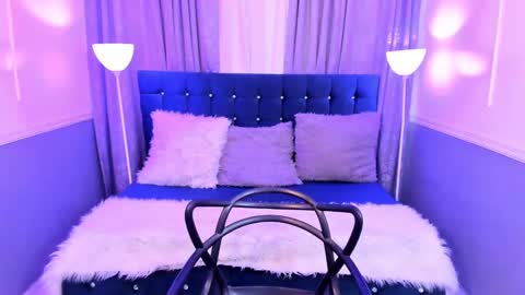 Halls Red online show from December 19, 2024, 9:49 pm