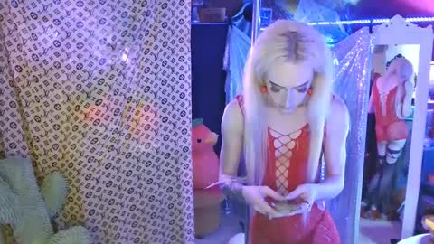 halovalentine online show from March 8, 2025, 12:44 am