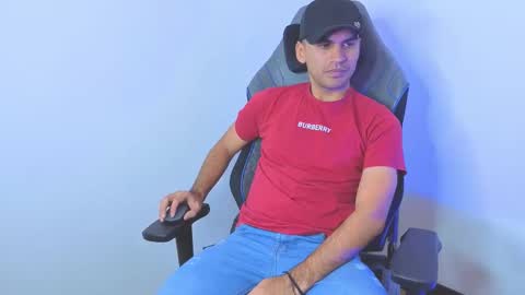 hamiltong12 online show from February 17, 2026, 10:38 pm