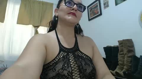 hammer9247 online show from September 17, 2025, 5:47 pm