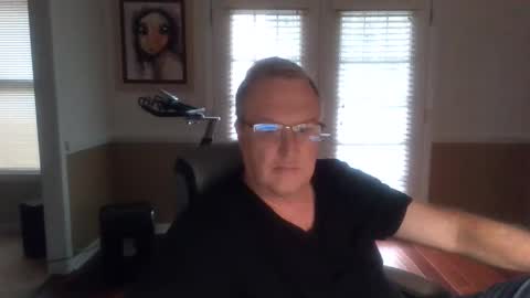 Han online show from October 12, 2025, 12:04 pm