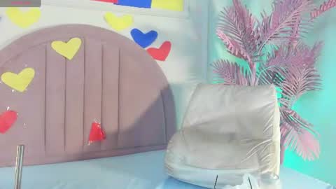 hanaahquinn online show from June 17, 2026, 1:01 pm