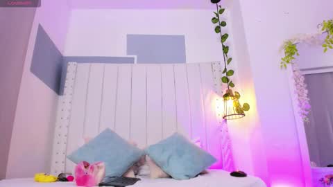 hanah_gray online show from October 25, 2025, 11:07 am