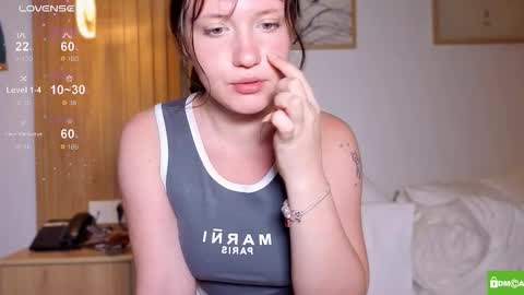 hanahwoods online show from December 18, 2025, 1:50 pm