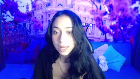 Hanaku  online show from December 6, 2024, 5:22 pm