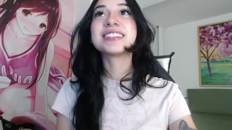 Hanaku  online show from December 22, 2025, 9:01 pm