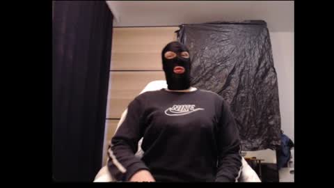 Snapshot of handler1234 chatting on December 27, 2024, 11:17 am SissySanna online show from December 27, 2024, 11:17 am