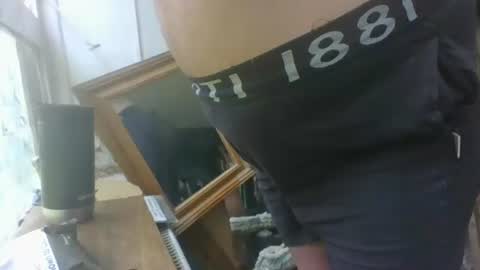 handncocknocum online show from April 26, 2026, 1:42 pm