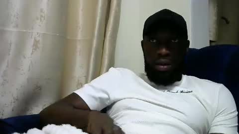 handsome king online show from December 10, 2024, 6:17 pm