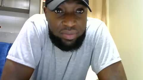 handsome king online show from January 10, 2025, 7:11 pm