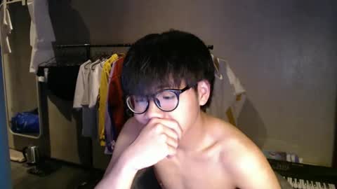 handsome_mannn online show from May 5, 2026, 8:17 pm