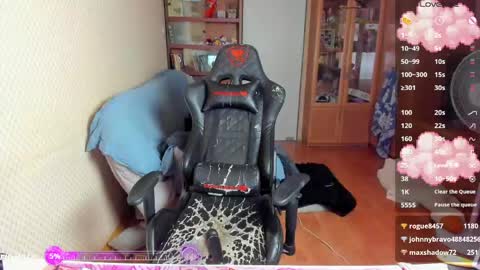 Mila online show from June 6, 2026, 5:50 pm