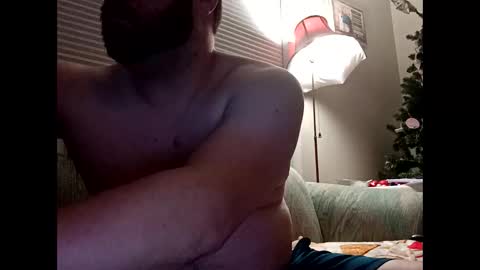 handsomedaddy198923 online show from September 15, 2025, 9:09 am